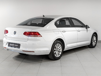 фото Volkswagen Passat B8 2019