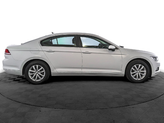 фото Volkswagen Passat B8 2019