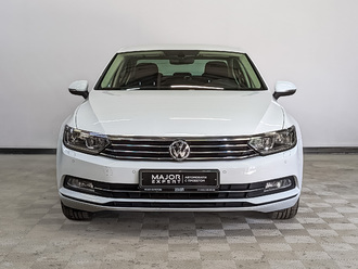 фото Volkswagen Passat B8 2019