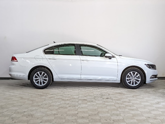 фото Volkswagen Passat B8 2019