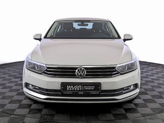 фото Volkswagen Passat B8 2019