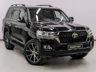 фото Toyota Land Cruiser 200 2016