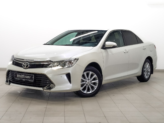 фото Toyota Camry VII 2015