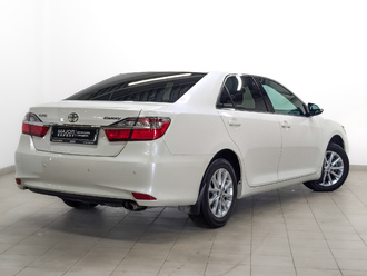 фото Toyota Camry VII 2015