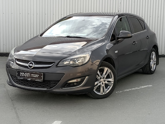 фото Opel Astra J 2012