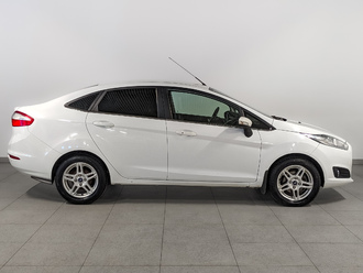 фото Ford Fiesta VII 2016