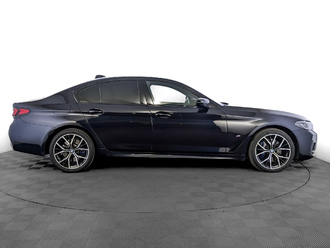 фото BMW 5 (G30/F90) 2021