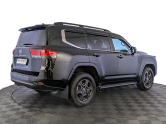 фото Toyota Land Cruiser 300 2021