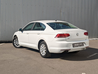 фото Volkswagen Passat B8 2019