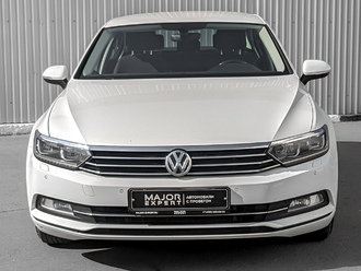 фото Volkswagen Passat B8 2019