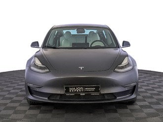 фото Tesla Model 3 2020