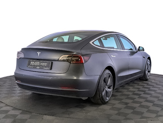 фото Tesla Model 3 2020