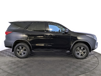 фото Toyota Fortuner II 2021