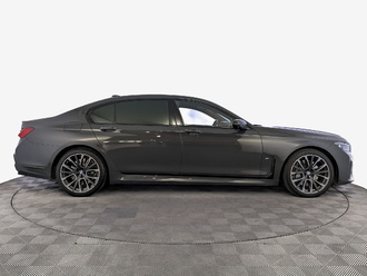 фото BMW 7 (G11/G12) 2019