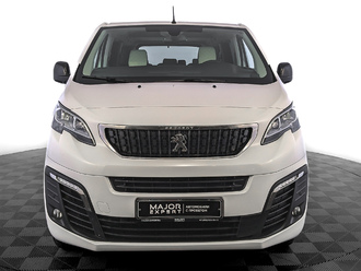 фото Peugeot Traveller 2022