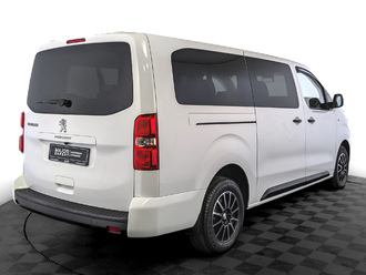 фото Peugeot Traveller 2022