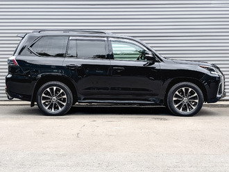 фото Lexus LX III 2018