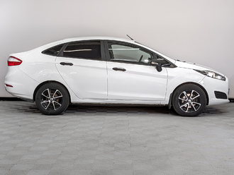 фото Ford Fiesta VII 2015