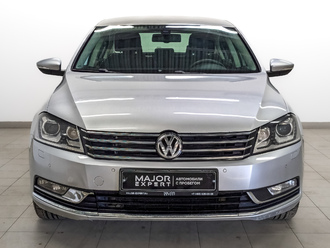 фото Volkswagen Passat B7 2011