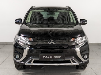 фото Mitsubishi Outlander III 2021