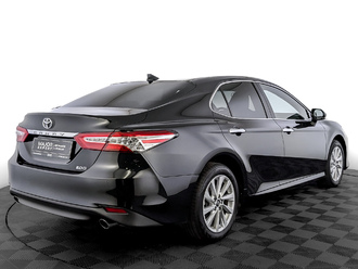 фото Toyota Camry VIII 2022