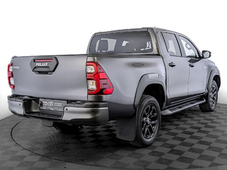 фото Toyota Hilux VIII 2021