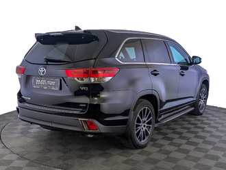 фото Toyota Highlander III 2017