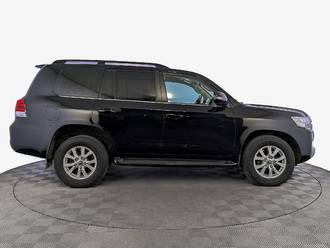 фото Toyota Land Cruiser 200 2017