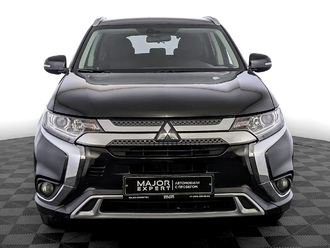 фото Mitsubishi Outlander III 2020