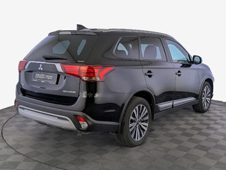 фото Mitsubishi Outlander III 2020