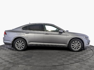 фото Volkswagen Passat B8 2018