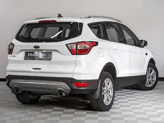 фото Ford Kuga II 2017