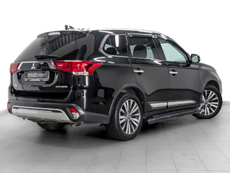 фото Mitsubishi Outlander III 2019