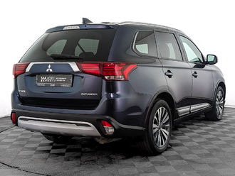 фото Mitsubishi Outlander III 2020