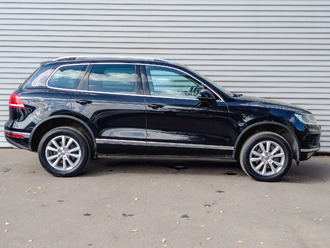 фото Volkswagen Touareg II 2015