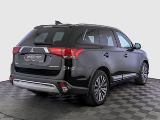 фото Mitsubishi Outlander III 2019