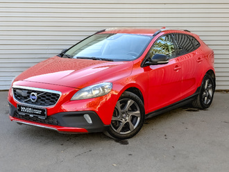 фото Volvo V40 II 2016