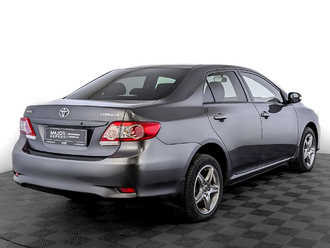 фото Toyota Corolla X 2010