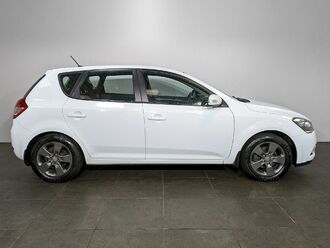 фото Kia Cee`d I 2011