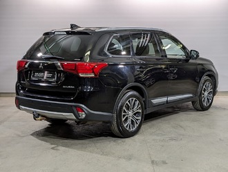 фото Mitsubishi Outlander III 2017