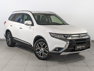 фото Mitsubishi Outlander III 2017