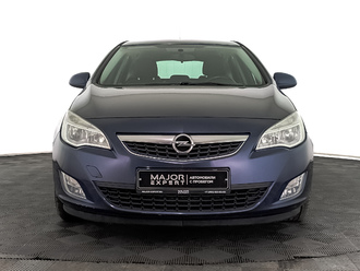 фото Opel Astra J 2012