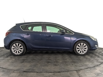 фото Opel Astra J 2012