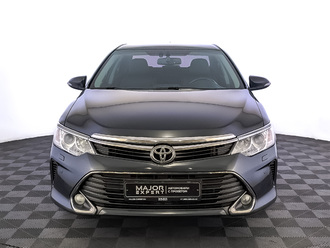 фото Toyota Camry VII 2016