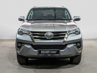 фото Toyota Fortuner II 2018