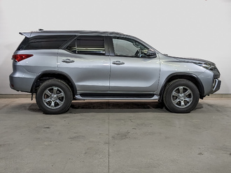 фото Toyota Fortuner II 2018