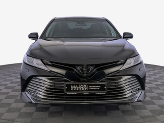 фото Toyota Camry VIII 2020