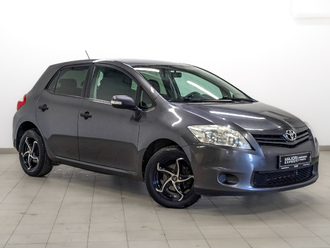 фото Toyota Auris 2012