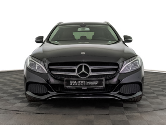 фото Mercedes-Benz C (W/S205) 2018