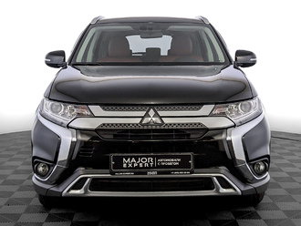 фото Mitsubishi Outlander III 2020